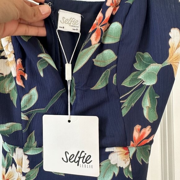 Selfie Leslie Imelda V neckline high low hem dress Floral print Navy blue SMALL - Picture 11 of 16